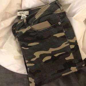 Women’s camo straight leg jeans